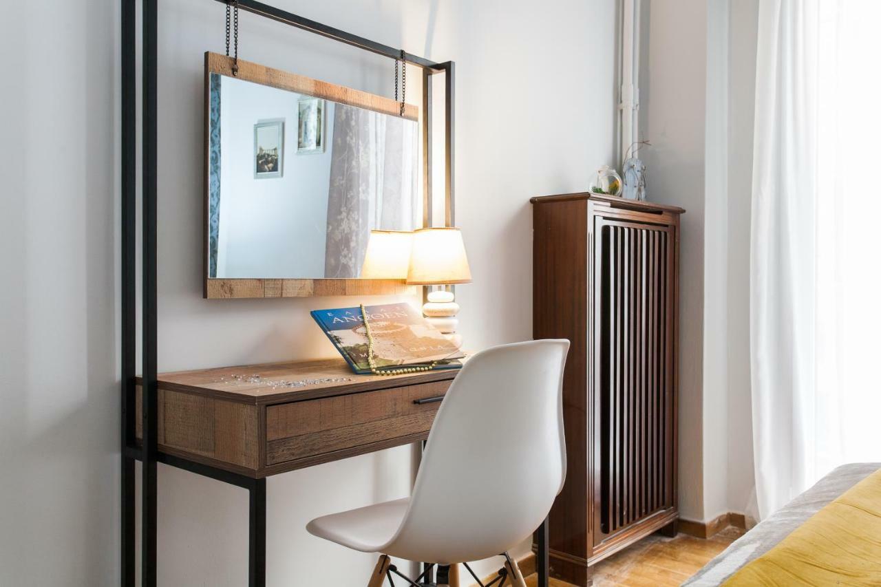 Cozy, Central, Safe Double Rooms In Apartment, Close To Acropolis Athena Bagian luar foto